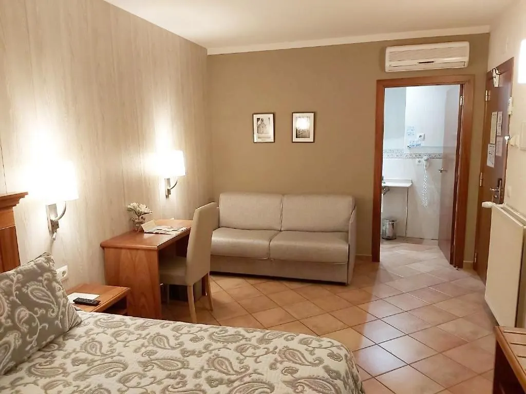 Hotel Hotel-Restaurante La Quadra Maçanet de Cabrenys