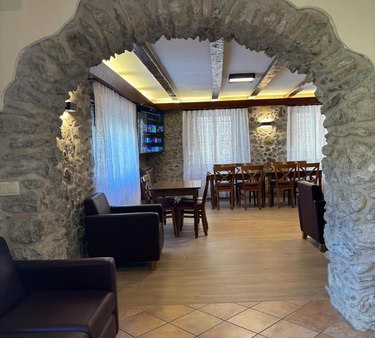 Hotel-Restaurante La Quadra Maçanet de Cabrenys Spagna