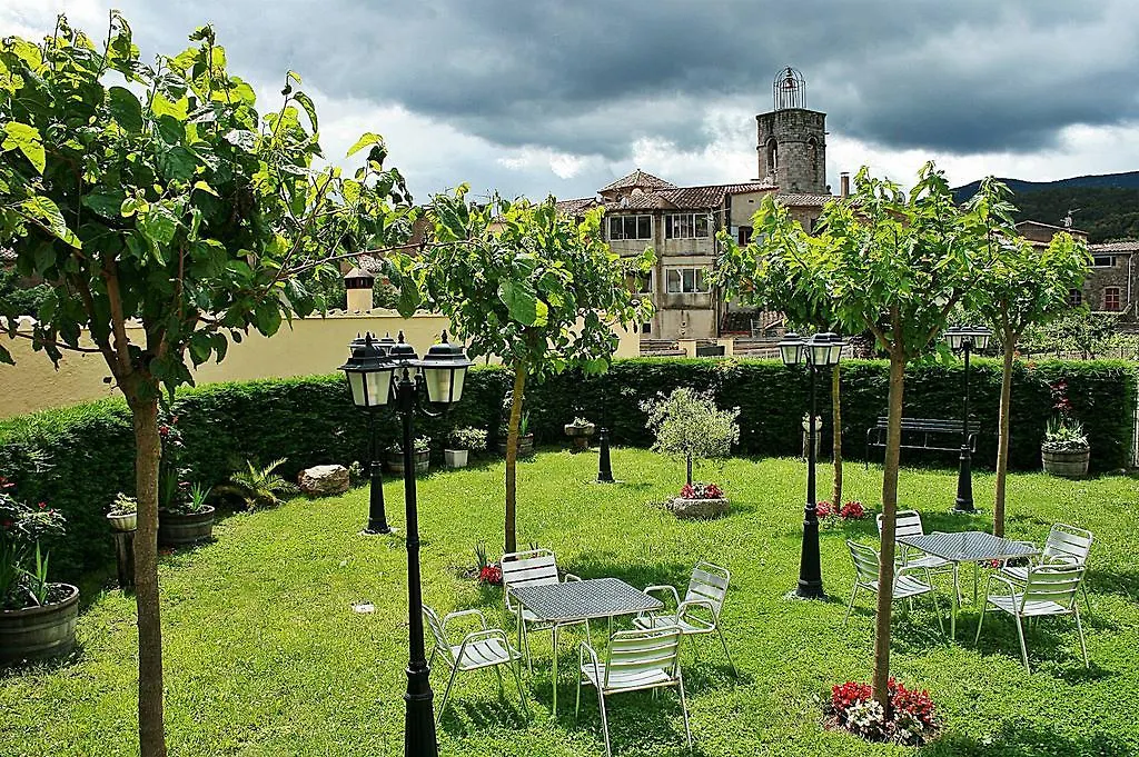 Hotel-Restaurante La Quadra Maçanet de Cabrenys Hotel