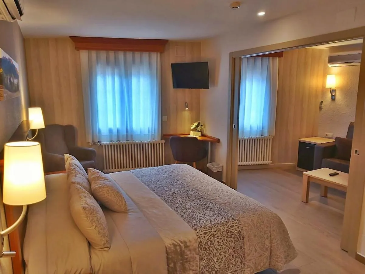 Hotel-Restaurante La Quadra Maçanet de Cabrenys 3*,  Spagna